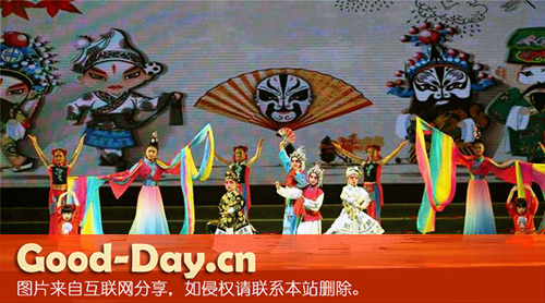 岳阳市选送的巴陵戏表演《岳阳楼下梨园春》