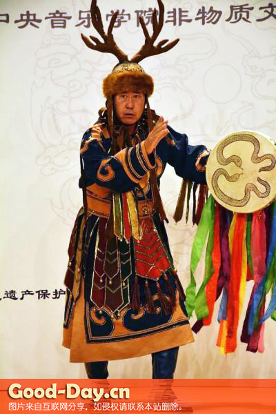 赫哲族伊玛堪